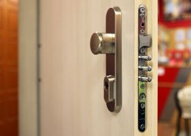 Sicherheitstüren THALIA Schlüsseldienst Schließ- und Sicherheitstechnik GmbH Wien